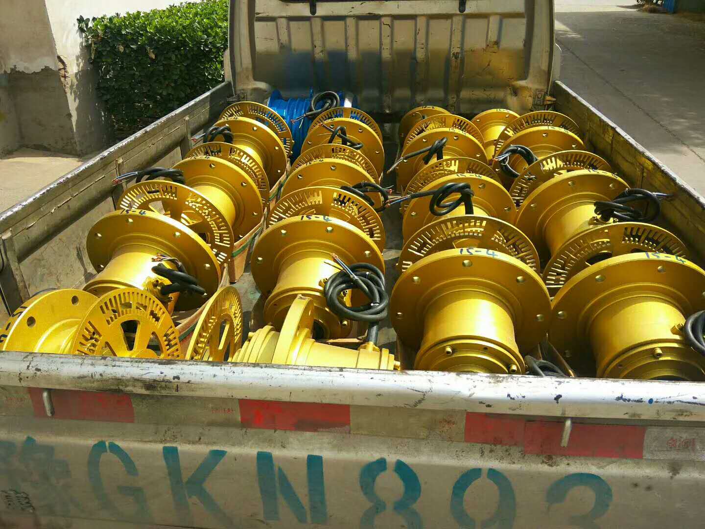 科耐振動電機發(fā)貨現(xiàn)場，持續(xù)發(fā)貨中，質(zhì)量保證